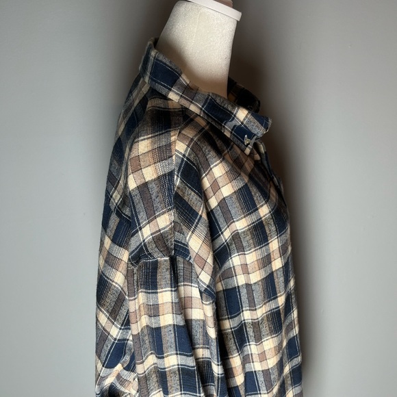 Men’s flannel shirt - Size: XXL - gently worn - Picture 2 of 8